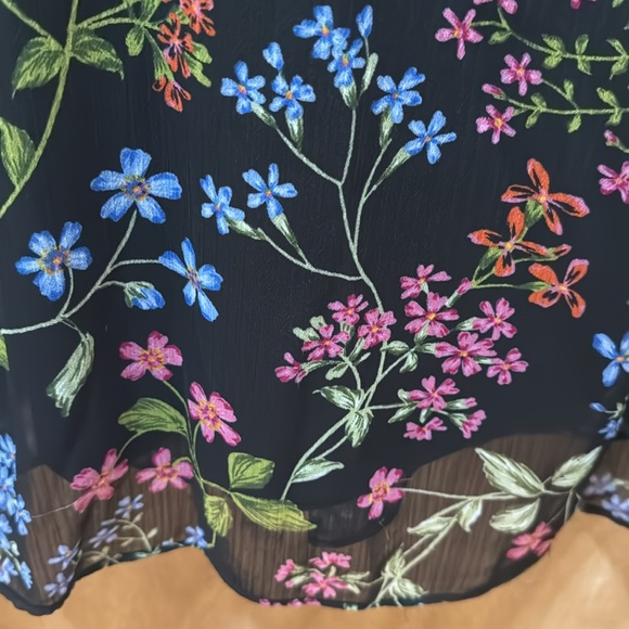 NWT! Calvin Klein Floral Dress - Picture 6 of 9